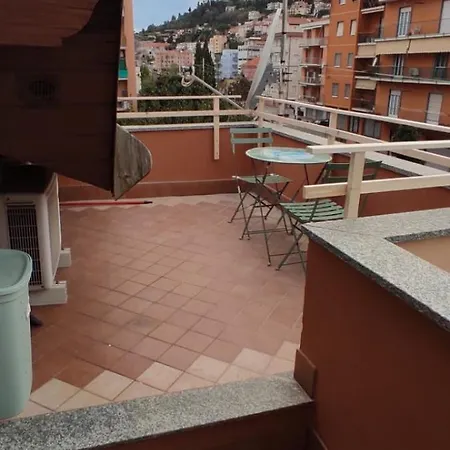 Italia 85 Appartement Pietra Ligure
