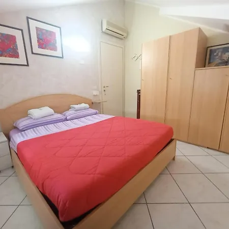 Appartement Italia 85 *