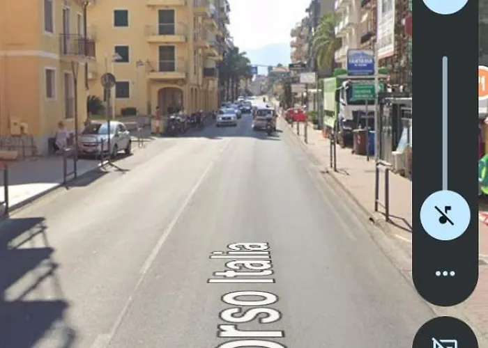 Διαμέρισμα Italia 85 *